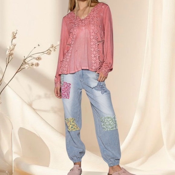 POL Pink Floral Appliqué Embroidered Top | Woven Long Sleeve with Scalloped Trim - Picture 3 of 8